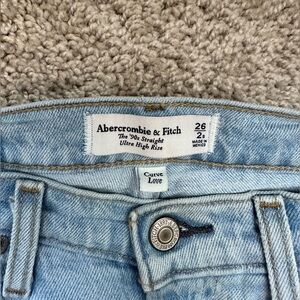 Abercrombie curve love jeans!